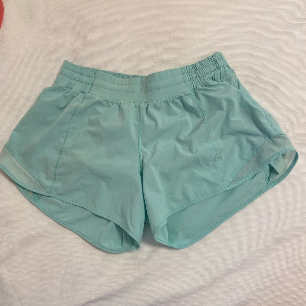 LULULEMON hotty hot 4” shorts